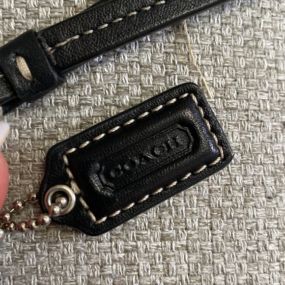 Coach wristlet - Picture 3 of 5